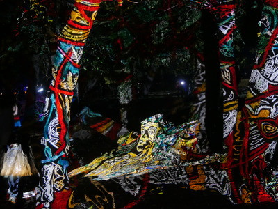 241205 Claudia Reh - Tree Time